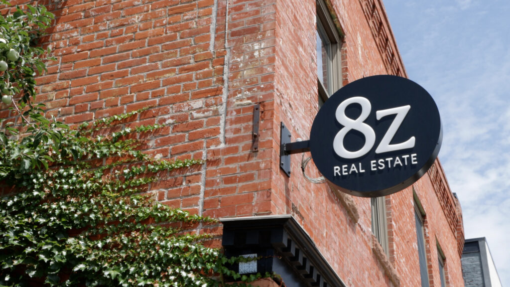 8z Real Estate office building - how they sold a listing in one day